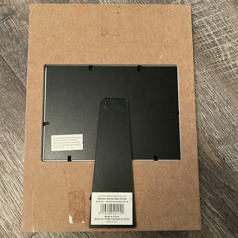 Picture frame - Picture 2 of 3